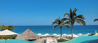 Hacienda de Mita Oceanview Condo • Cook + Beach Clubs + Golf Cart