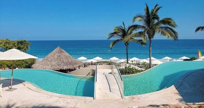 Hacienda de Mita Oceanview Condo • Cook + Beach Clubs + Golf Cart