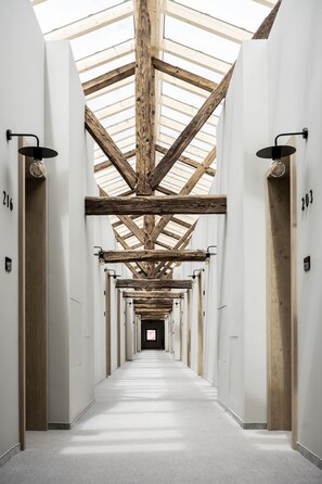 Interior - Monastero ARX VIVENDI (Arco)