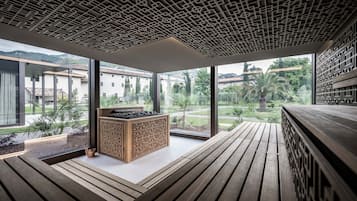 Salas para tratamentos a dois, sauna seca, sauna a vapor, massagens