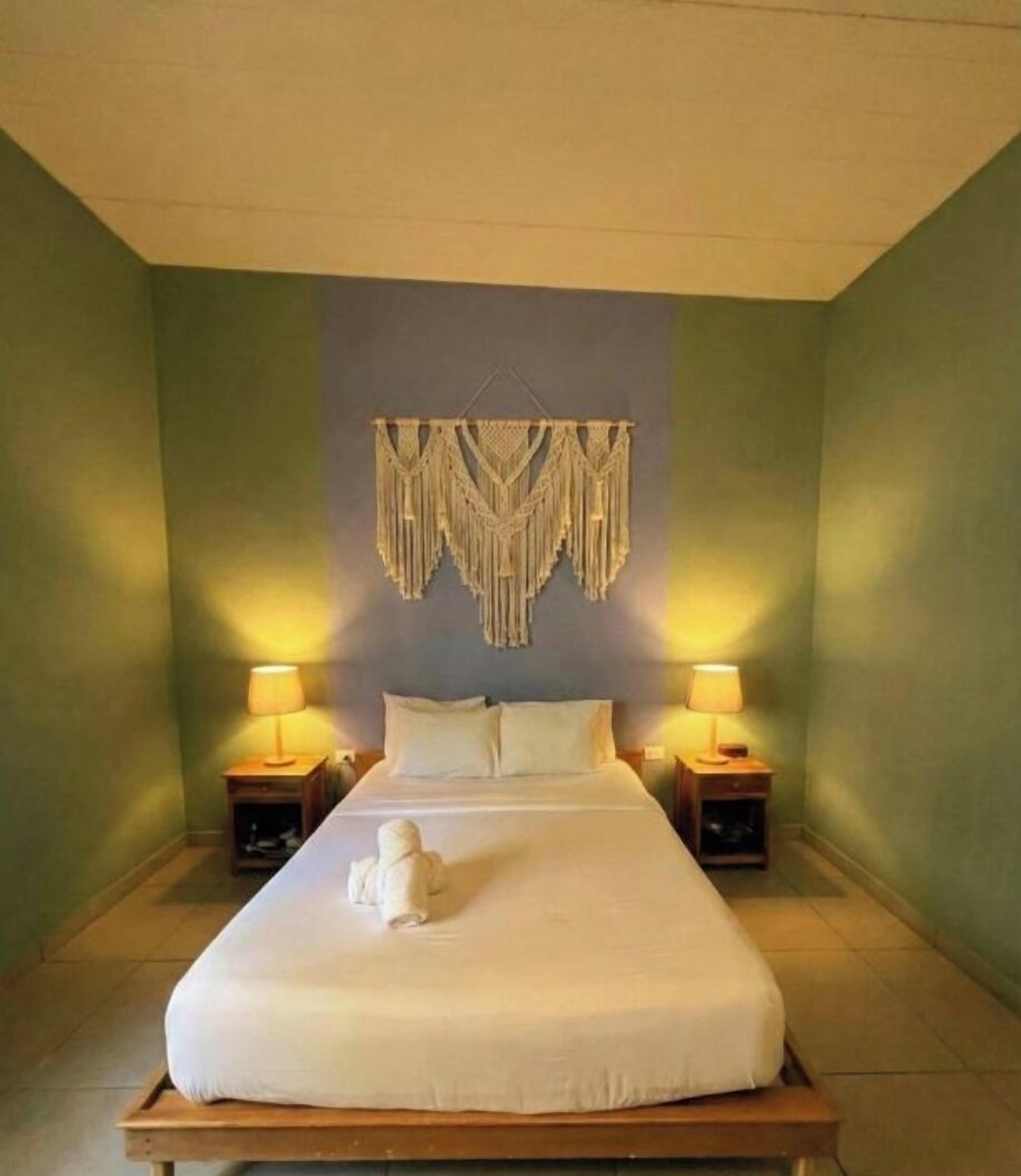 Estudio de lujo, 1 cama Queen size y sofá cama | Ropa de cama 