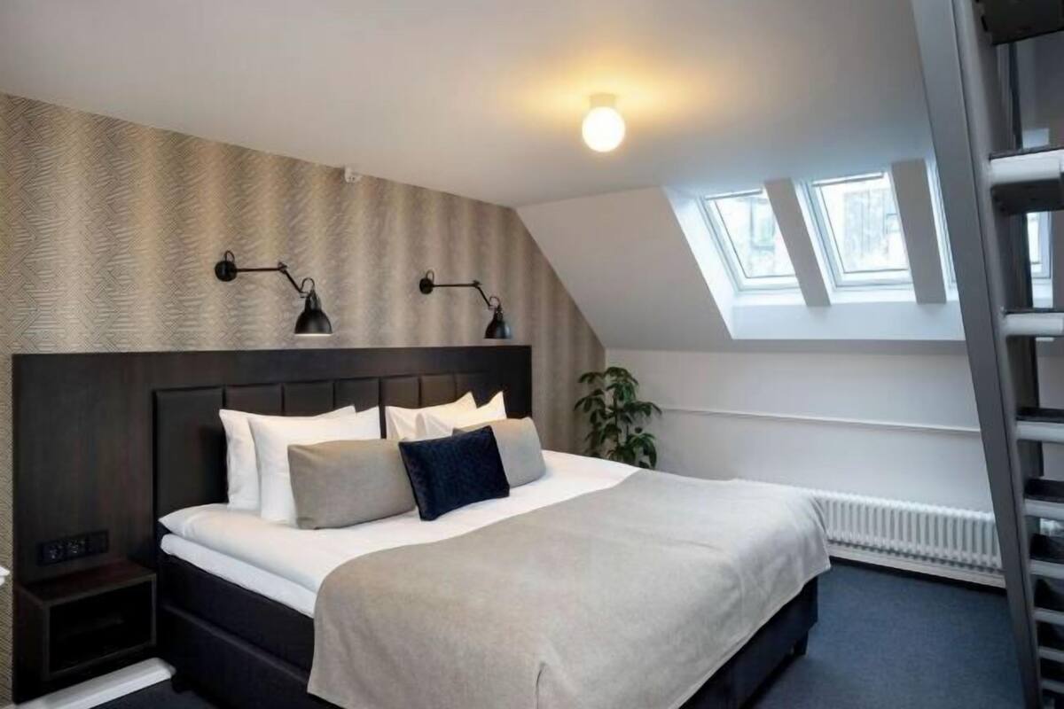 Premium bedding, minibar, in-room safe, individually decorated