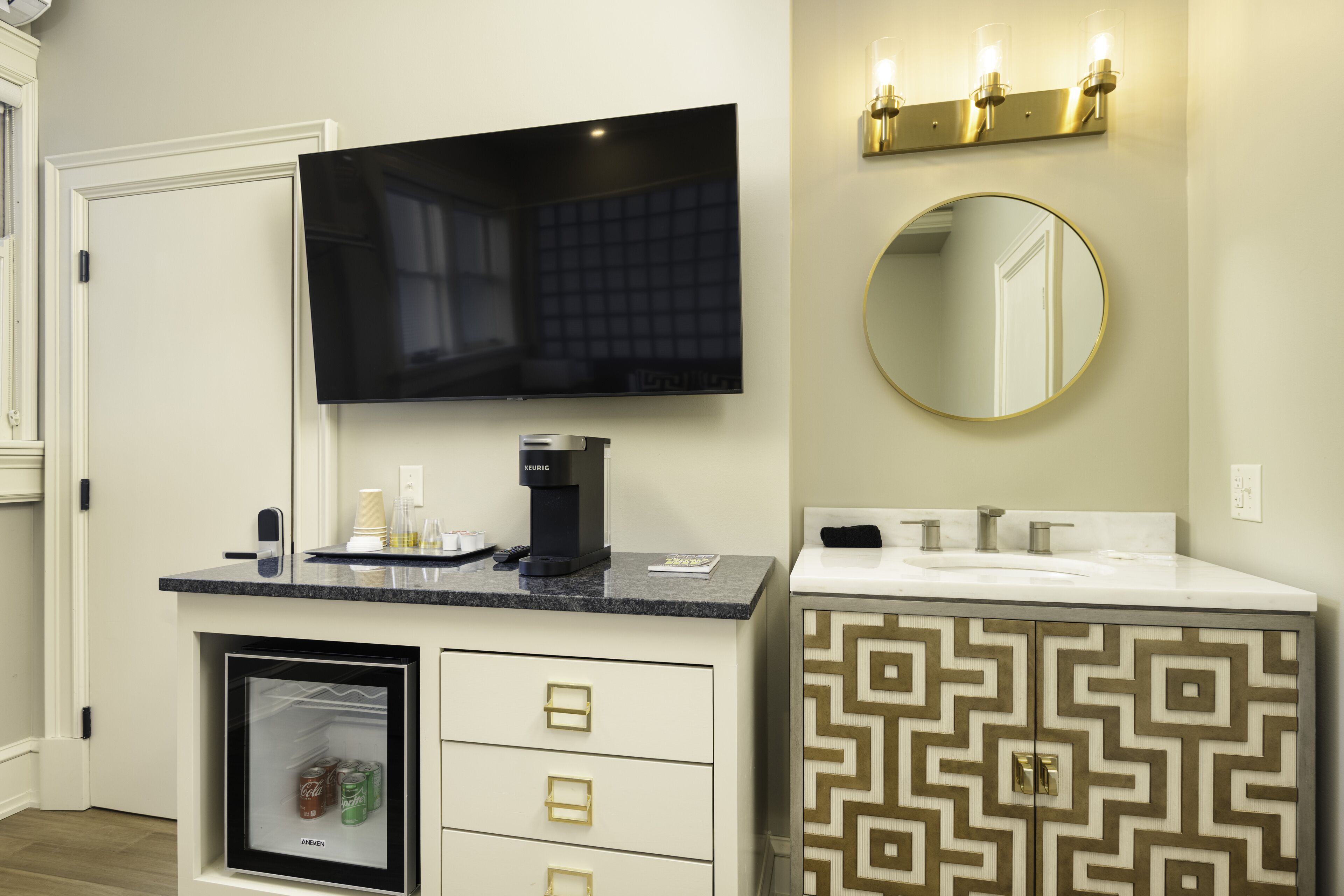 king - the puritan | premium bedding, pillow-top beds, individually decorated