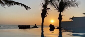 Seaside villa with pool