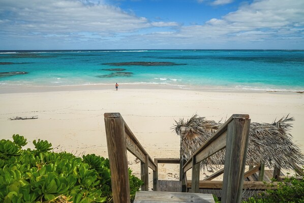 Am Strand, Liegestühle, Strandtücher