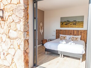 5 bedrooms, iron/ironing board, travel crib, WiFi - Villa Barbacciolo (Pinarello)