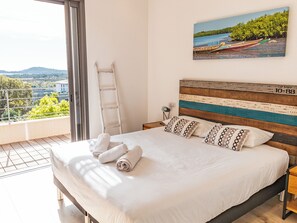 5 bedrooms, iron/ironing board, travel cot, WiFi