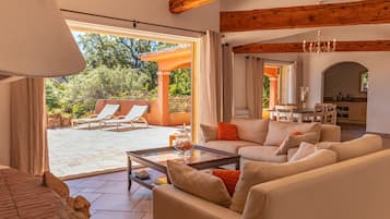 Televisie en een tafeltennistafel