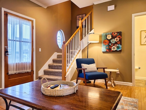 Cozy House near Ole Miss & M-Trade!