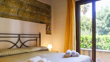 3 bedrooms, travel crib, free WiFi