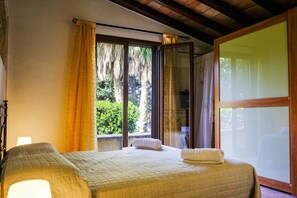 3 camere, culla da viaggio, Wi-Fi gratuito