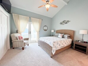 2 bedrooms, iron/ironing board, free WiFi, bed sheets - Waterfront Condo in Rockport (Rockport)