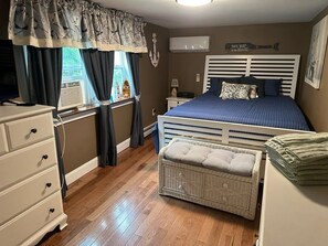 4 bedrooms, free WiFi, bed sheets
