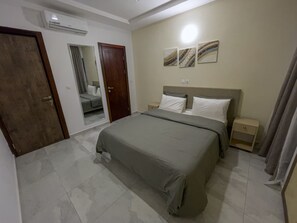 2 soverom, strykejern/-brett, wi-fi (inkludert) og sengetøy