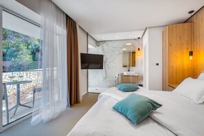 4 habitaciones, tabla de planchar con plancha y wifi gratis 