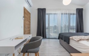 4 bedrooms, iron/ironing board, free WiFi, bed sheets - Luxury Villa Abstracta with Pool (Vabriga)