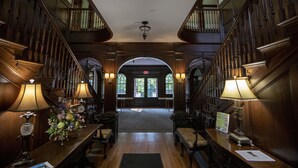 Unclassified image, 3 of 87, button - Surrey-Williamson Inn (Saratoga Springs)