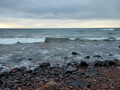 The Bear's Den At Sweet Dreams Overlook