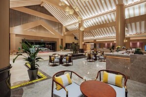 Lobby lounge