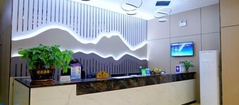 賀州丹霞假日酒店