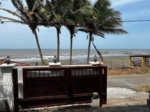Nära stranden och strandhanddukar