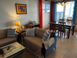 Smart-TV, videospill, DVD-spiller og bøker