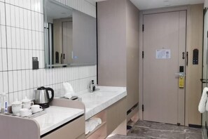 Room - Jilong Hotel (Longli County Traditional Chinese Medicine Hospital) (Longli)