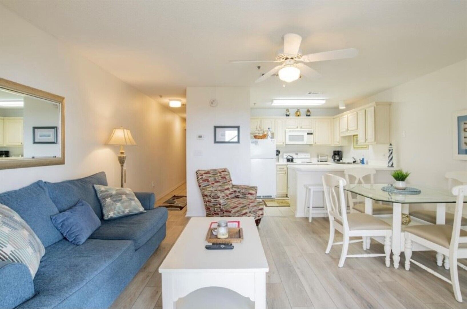 Beachview Condo Steps Away From The Ocean!
