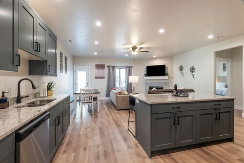 ★Ski Brian Head★ ☀Zions☀ | Dog Friendly | Family Friendly | Garage 