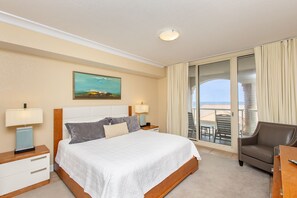 3 soverom, strykejern/-brett, wi-fi og sengetøy