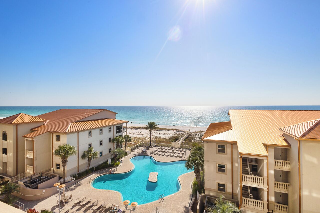 Indendørs pool, opvarmet pool