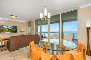 Interior - BC-0502 -3B Glf Front Beach Club w/Daily Beach Chairs! (Pensacola Beach)