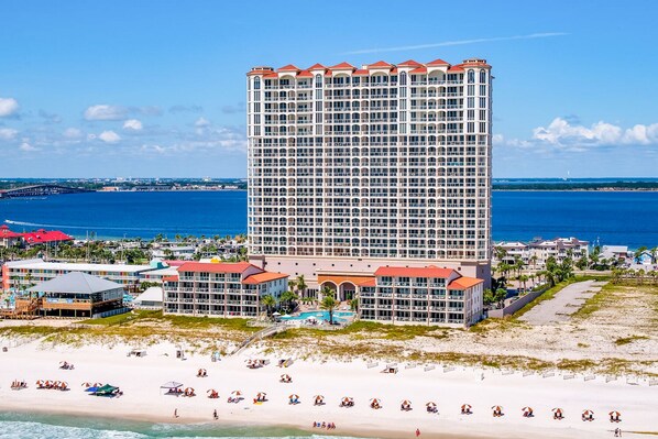 On the beach - BC-0601 4B Gulf Frnt Condo w Indoor Heated Pool! (Pensacola Beach)