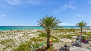 Outdoor dining - Gulf Front 1B Cabana w/Heated Pools! (Pensacola Beach)