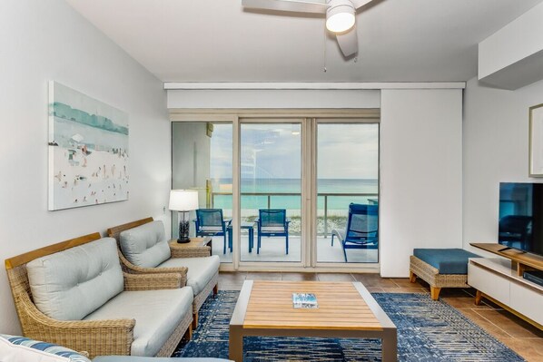 Smart TV, DVD player