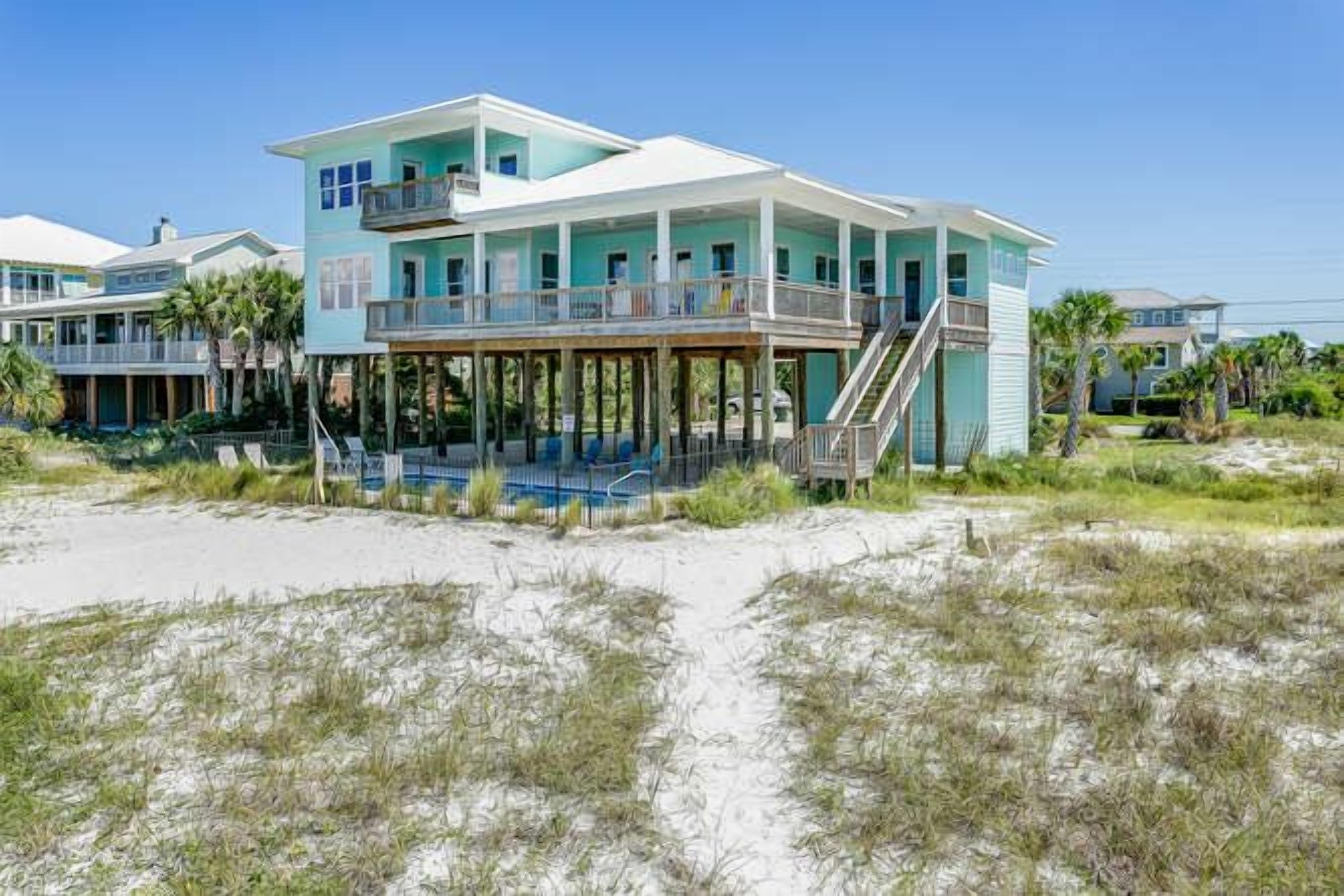 Baywatch - Waterfront Beach Home - Sleeps 30 - Private Pool