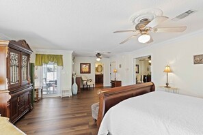 5 habitaciones, tabla de planchar con plancha, wifi y ropa de cama 