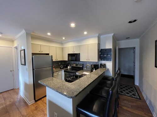 Cozy 2 BR Condo With Spectacular View of Mount Snow!