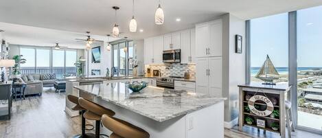 Microonde, lavastoviglie, macchina per tè/caffè