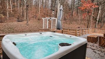 Bain à remous extérieur