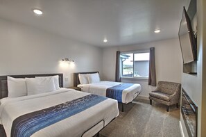 4 bedrooms, iron/ironing board, travel cot, WiFi