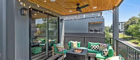 Tempat makan outdoor