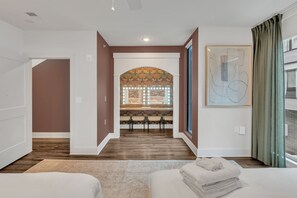 Apartment, Balkon | 4 Schlafzimmer, hochwertige Bettwaren, individuell eingerichtet