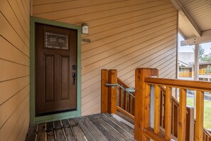Interior - Mammoth Creek Townhome # 40 Updated 2 bedrooms and Loft 2 & 1/2 bath Steps to free town shuttle stop (Mammoth Lakes)