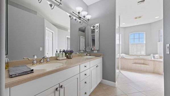 House (Sunset Serenade by the Canal) | Exterior - Sunset Serenade by the Canal (Cape Coral)