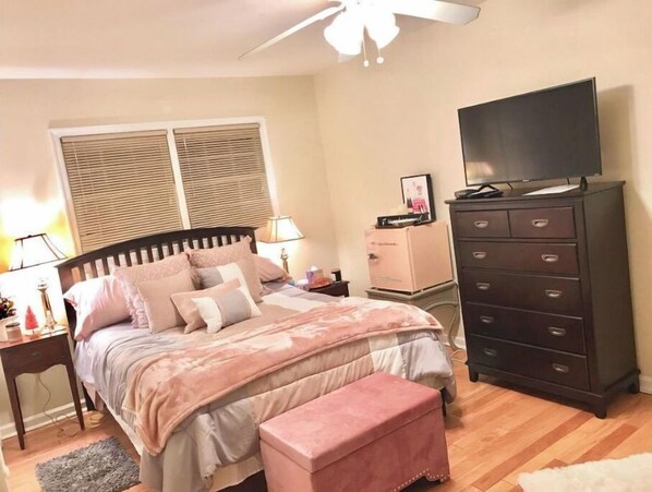 1 Schlafzimmer, Schreibtisch, Bügeleisen/Bügelbrett, kostenloses WLAN