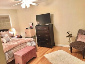 1 Schlafzimmer, Schreibtisch, Bügeleisen/Bügelbrett, kostenloses WLAN