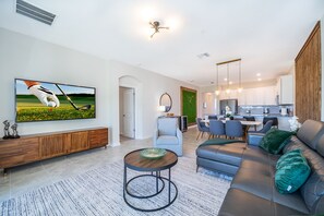 Smart TV, DVD player