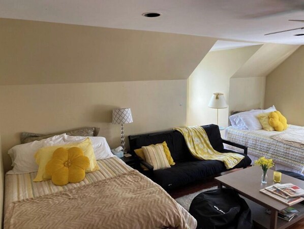 1 habitación, escritorio, cuna de viaje y wifi 