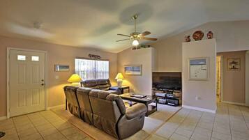 Smart TV, books, stereo